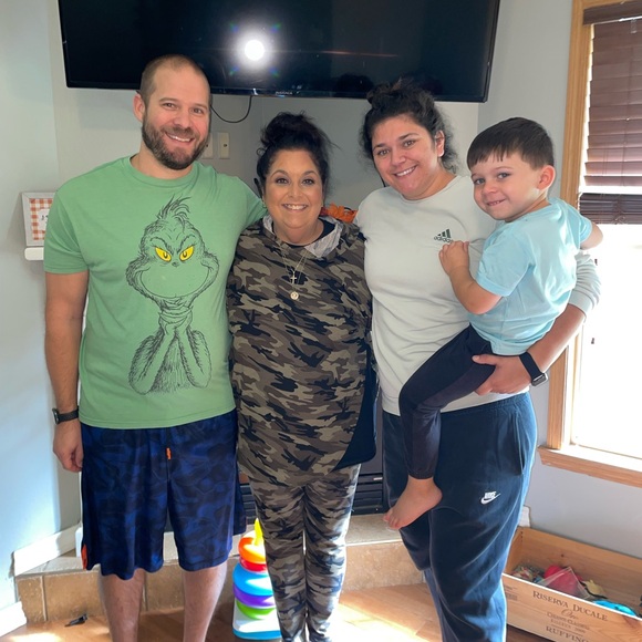 Meet your Posher, Christina - Picture 4 of 4